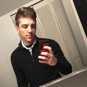 Meet your Posher, Dakota